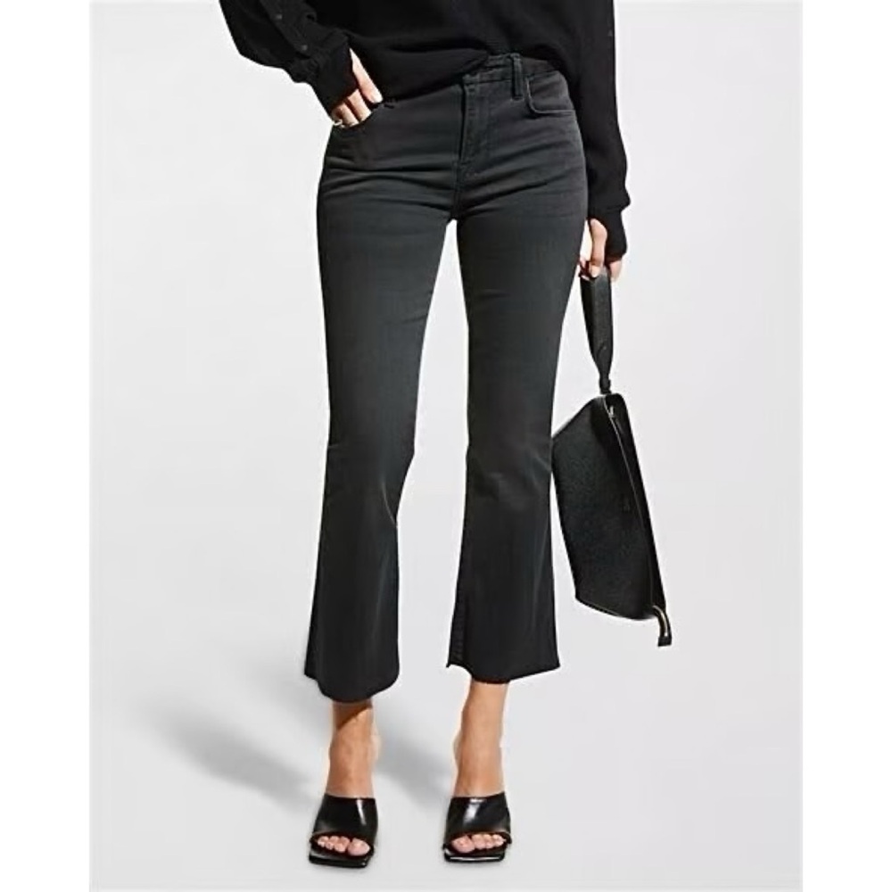 Frame Le Crop Mini Boot Raw Hem Jeans in black size 31